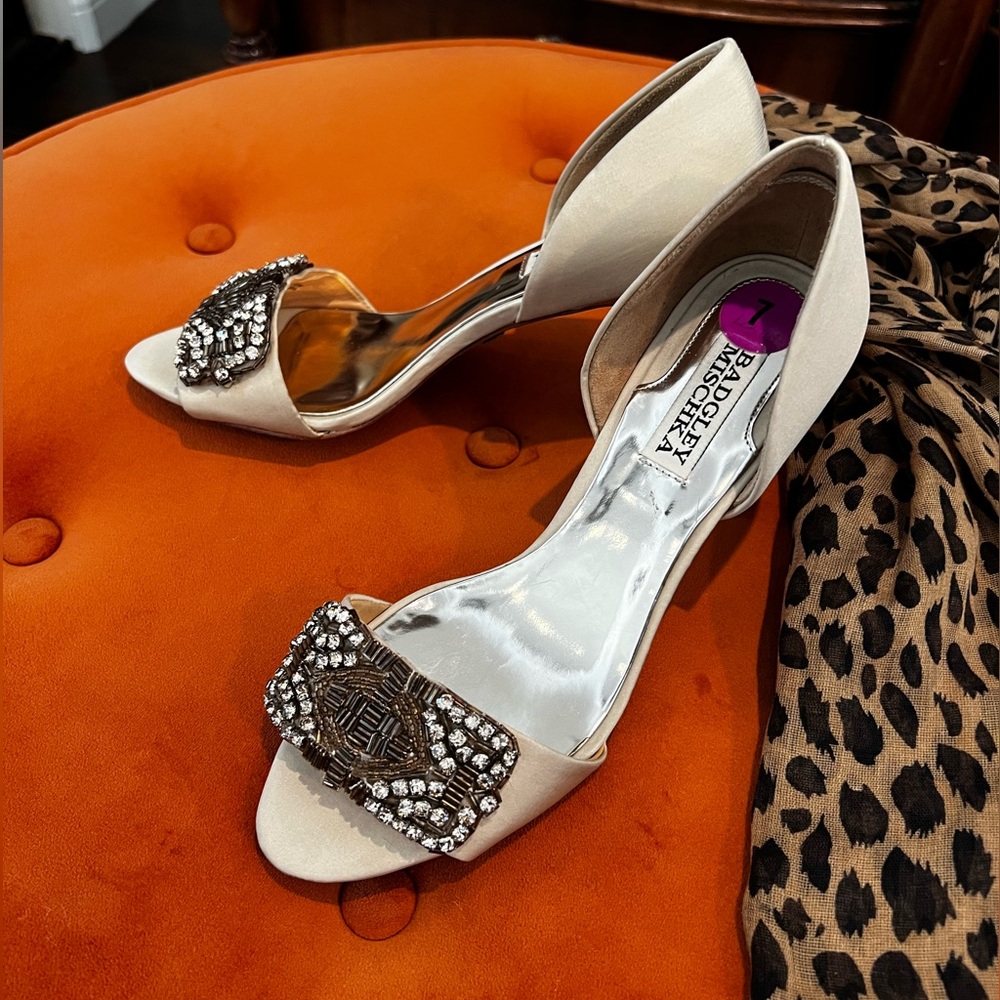 Badgley Mischka Satin/Beaded Shoes